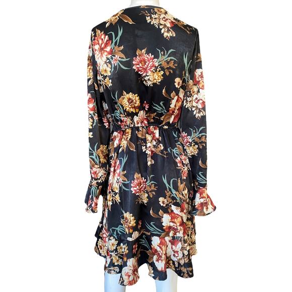 Xhilaration Long Sleeve Floral Dress with tie at waist size small - Picture 2 of 4